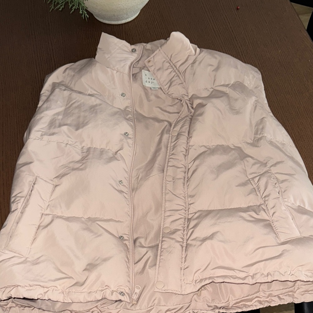 Women's Light Pink Puffer Vest